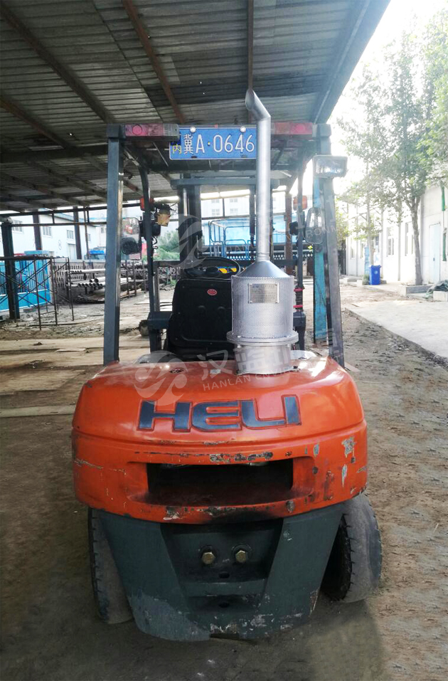 萬(wàn)純柴油機(jī)尾氣凈化設(shè)備-叉車尾氣凈化器