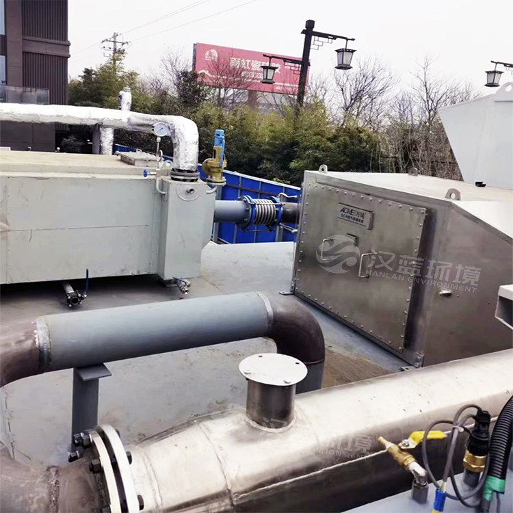 高效還原NOX 兼顧控制氨逃逸 ——萬(wàn)純牌天然氣分布式能源發(fā)電機(jī)組脫硝系統(tǒng)在某單位達(dá)標(biāo)運(yùn)行 高效還原NOX 兼顧控制氨逃逸 ——萬(wàn)純牌天然氣分布式能源發(fā)電機(jī)組脫硝系統(tǒng)在某單位達(dá)標(biāo)運(yùn)行